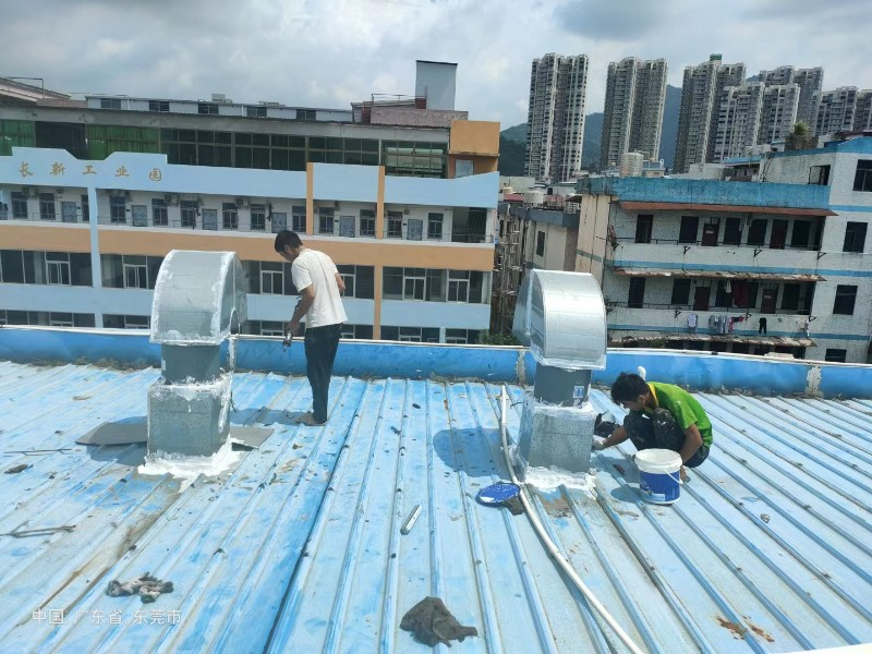 芝罘钢结构屋面涂料维修方法